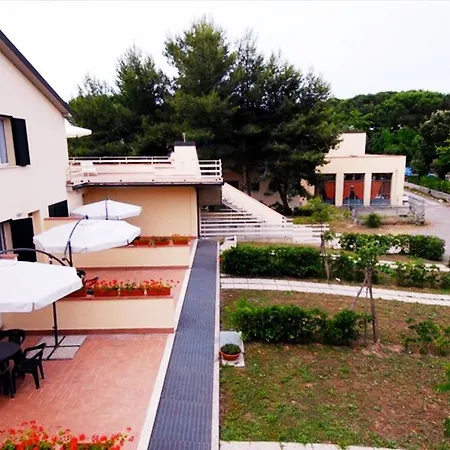 Parco Vacanze La Rosa Dei Venti מרינה די ביבונה